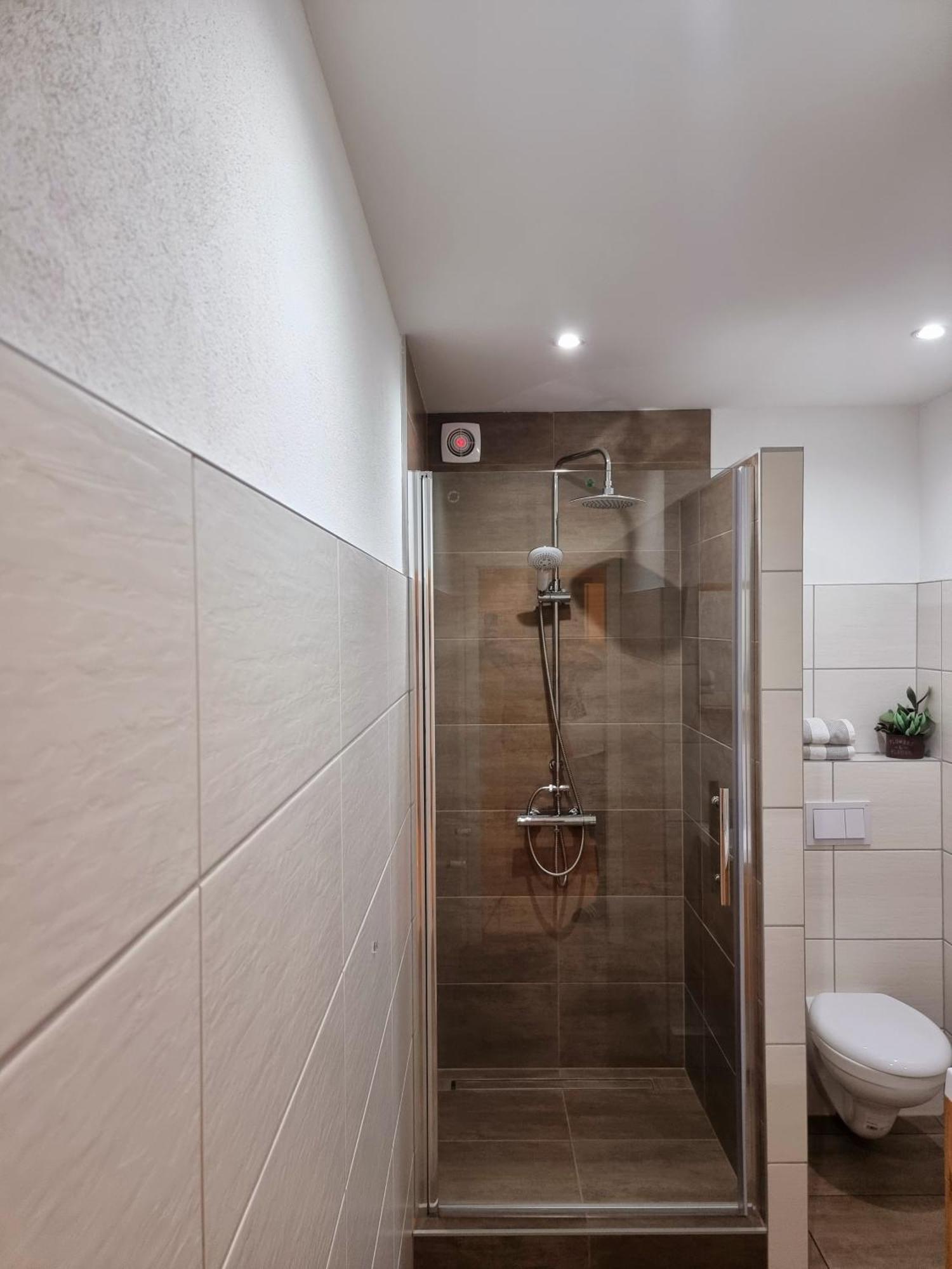 Workershome - Business Apartments - Monteurwohnungen Wertheim Pokoj fotografie