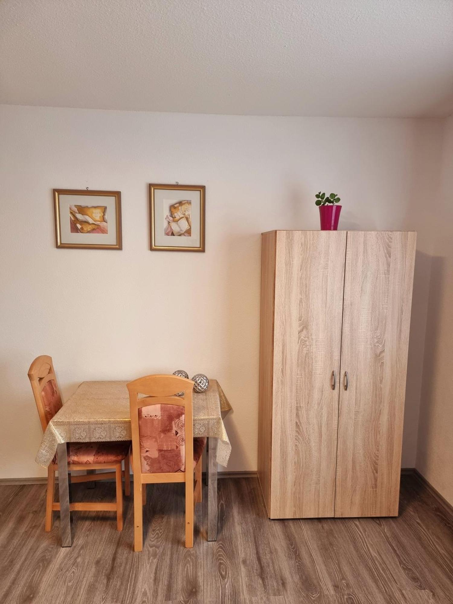 Workershome - Business Apartments - Monteurwohnungen Wertheim Pokoj fotografie
